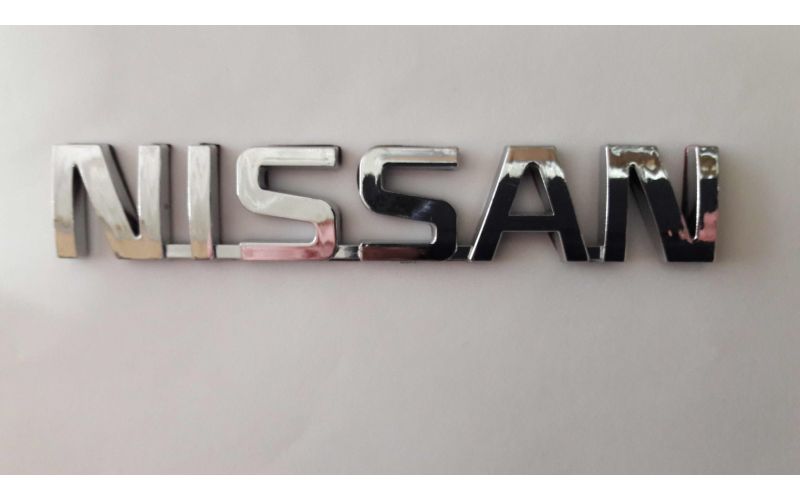 Надпись Nissan Большая 11.9х2см