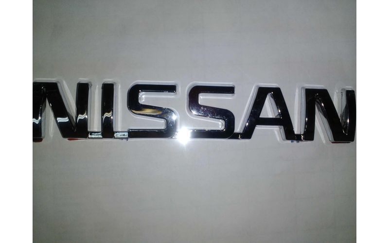 Надпись NISSAN 12см-2см