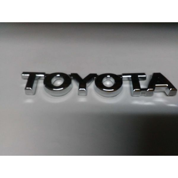 Шильдик Toyota хор.качество12.6см*2.1см