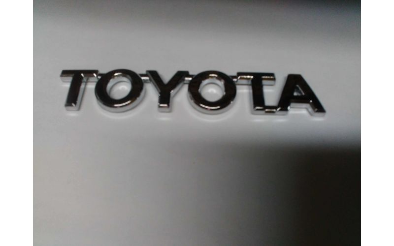 Шильдик Toyota хор.качество11.7см*2.1см