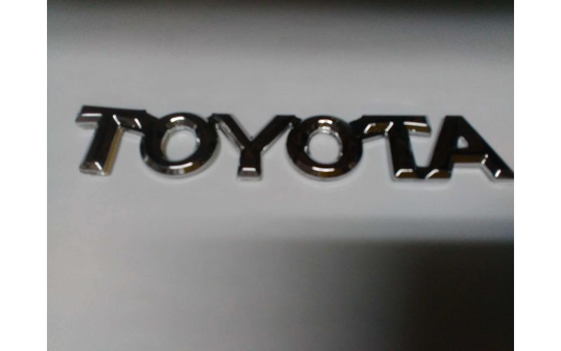 Шильдик Toyota хор.качество15.1*2.8см